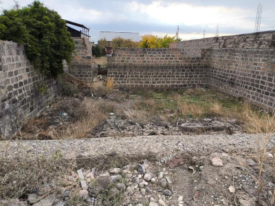 Կոդ HA-1810   Վաճառվում է տնամերձ հող