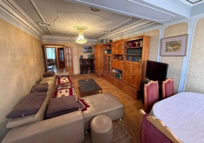 Կոդ BA-6655   Վաճառվում է բնակարան