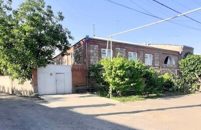 Կոդ AA-7717 Վաճառվում է առանձնատուն