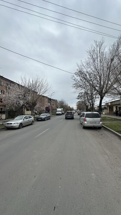 Կոդ KA-0541 Վաճառվում է հասարակական նշանակության ԿՈՄԵՐՑԻՈՆ ՏԱՐԱԾՔ