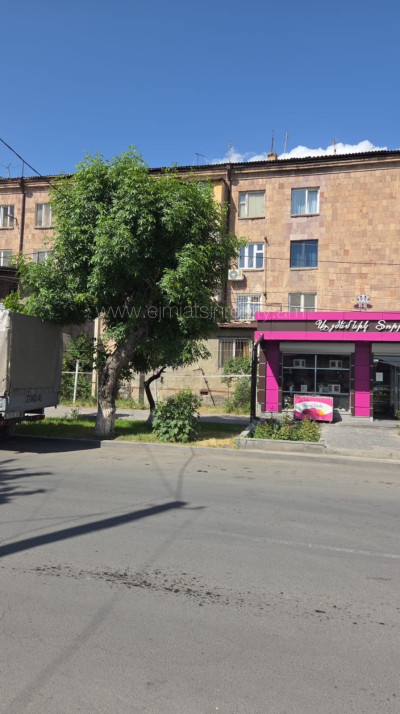 Կոդ BA-3042  Վաճառվում է բնակարան
