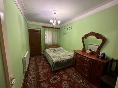 Կոդ 369  Վարձով է տրվում բնակարան