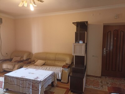 Կոդ  B-305 Վարձով է տրվում բնակարան