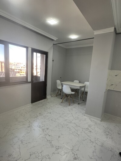 Կոդ B-329 Վարձով է տրվում բնակարան