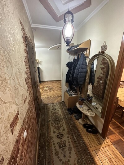 Կոդ 519  Վարձով է տրվում բնակարան
