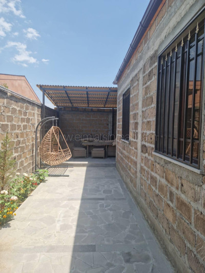 Կոդ AA-3099   Վաճառվում է առանձնատուն