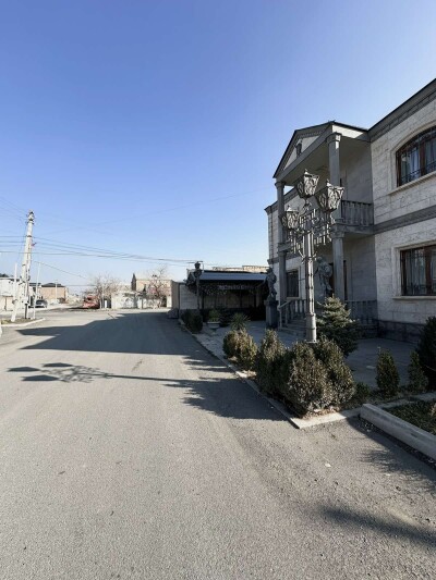 Կոդ AS-2222  Վաճառվում է առանձնատուն