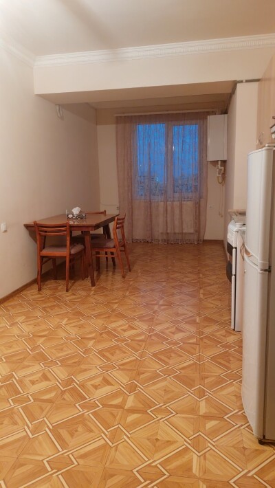 Կոդ 364 Վարձով է տրվում բնակարան