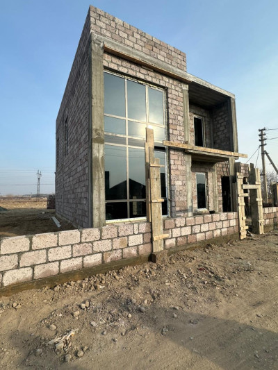 Կոդ AS-6021   Վաճառվում է առանձնատուն