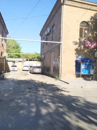 Կոդ KA-0039  Վաճառվում է ԿՈՄԵՐՑԻՈՆ-ԲԻԶՆԵՍ տարածք