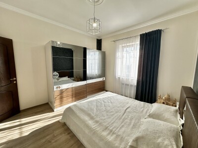 Կոդ AS-2222  Վաճառվում է առանձնատուն
