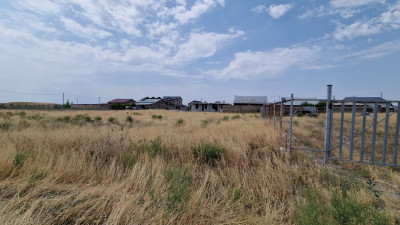 Կոդ HV-6461 Վաճառվում է տնամերձ հող