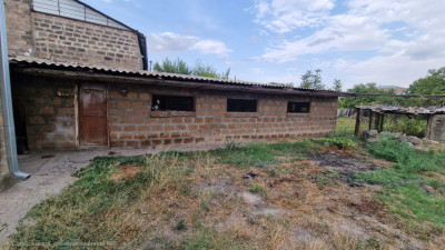 Կոդ HV-8688 Վաճառվում է տնամերձ հող