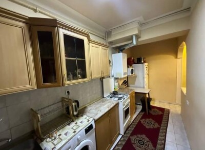 Կոդ 369  Վարձով է տրվում բնակարան