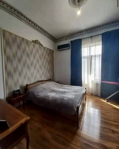 Կոդ 337 Վարձով է տրվում բնակարան