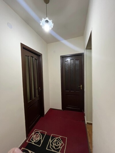 Կոդ 358 Վարձով է տրվում բնակարան