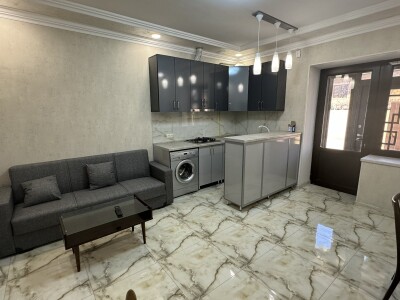 Կոդ 403 Վարձով է տրվում  առանձնատուն
