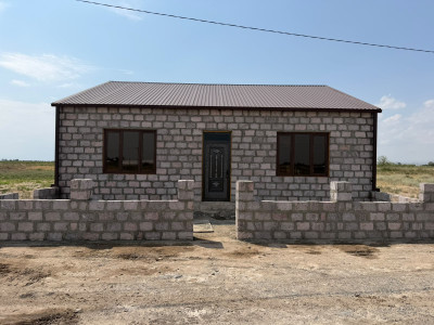 Կոդ AV-0401 Վաճառվում է առանձնատուն