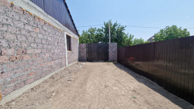 Կոդ AV-9908 Վաճառվում է առանձնատուն