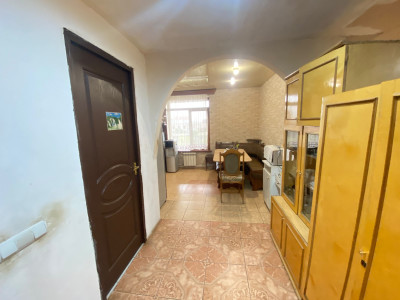 Կոդ AS-8289 Վաճառվում է առանձնատուն
