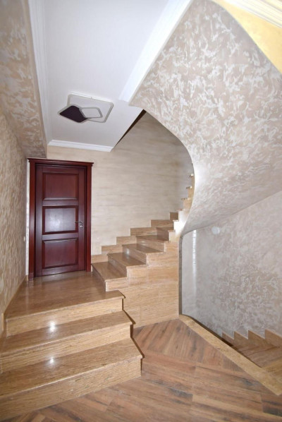 Կոդ AA-1454  Վաճառվում է առանձնատուն