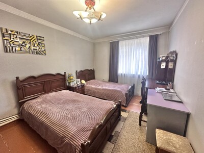 Կոդ AS-1420 Վաճառվում է երկհարկանի առանձնատուն