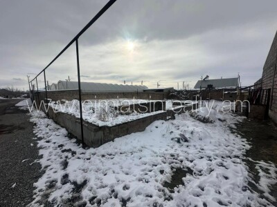 Կոդ HA-5568 Վաճառվում է տնամերձ հող