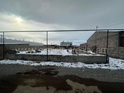 Կոդ HA-5568 Վաճառվում է տնամերձ հող