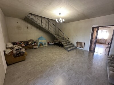 Կոդ AA-8884  Վաճառվում է առանձնատուն