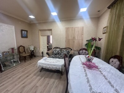 Կոդ AA-0078   Վաճառվում է առանձնատուն