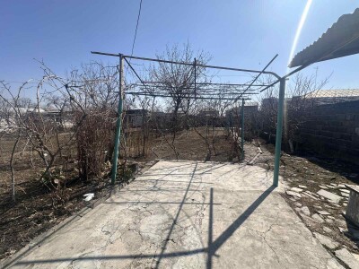 Կոդ AS-8752  Վաճառվում է առանձնատուն