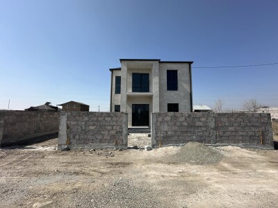 Կոդ AA-4577  Վաճառվում Է առանձնատուն