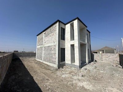 Կոդ AA-4577  Վաճառվում Է առանձնատուն