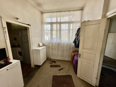 Կոդ AA-2556 Վաճառվում Է առանձնատուն