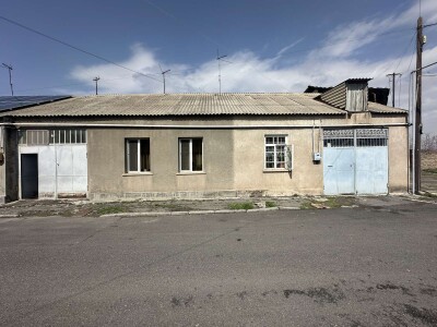 Կոդ AA-2556 Վաճառվում Է առանձնատուն