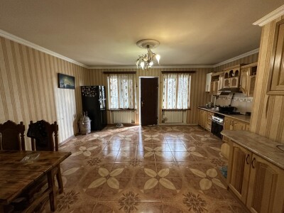Կոդ BA-8382  Վաճառվում է բնակարան
