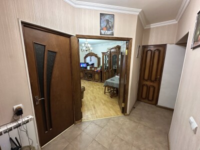 Կոդ BA-8382  Վաճառվում է բնակարան