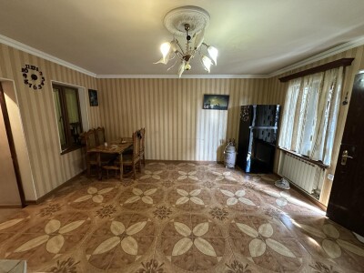 Կոդ BA-8382  Վաճառվում է բնակարան