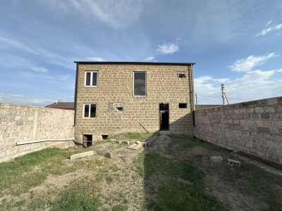 Կոդ AA-3424 Վաճառվում Է առանձնատուն