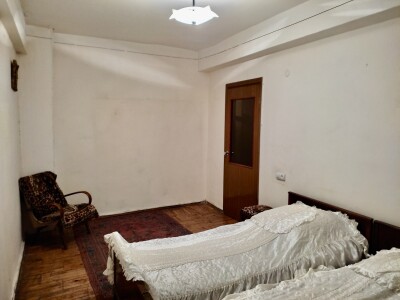 Կոդ BA-8118  Վաճառվում է բնակարան