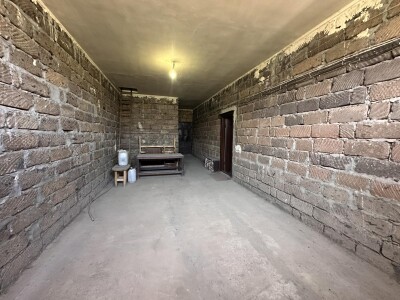 Կոդ AS-2049  Վաճառվում է առանձնատուն