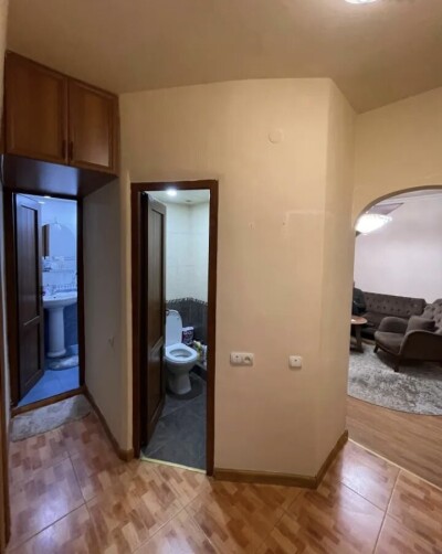 Կոդ BA-3353   Վաճառվում է բնակարան