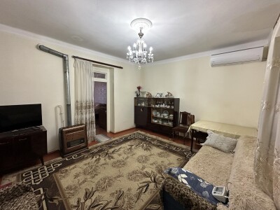 Կոդ AA-2147  Վաճառվում է առանձնատուն