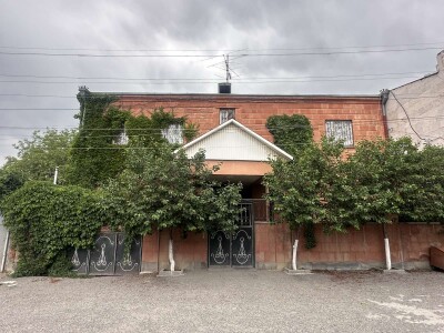 Կոդ AS-1919  Վաճառվում է առանձնատուն