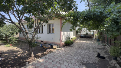 Код  AA-0301․ Продается частный дом.