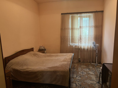 Կոդ AS-5569  Վաճառվում է առանձնատուն