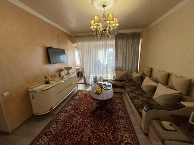 Код BA-8055 Продается квартира.