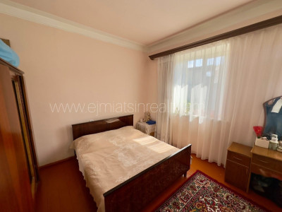 Կոդ AA-2557  Վաճառվում Է առանձնատուն