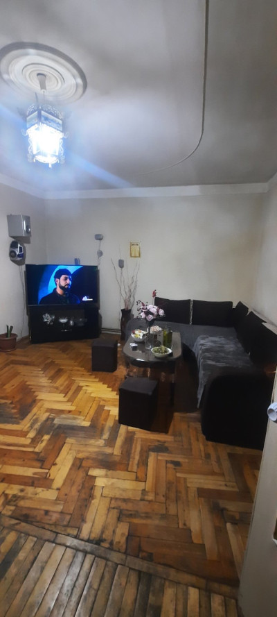 Կոդ BA-8905  Վաճառվում է բնակարան