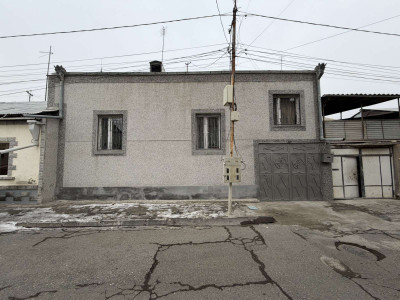 Կոդ AA-3433  Վաճառվում է առանձնատուն